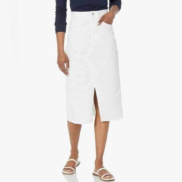 NWT GUESS Eyelet Denim Skirt White Size 27 $128 - Picture 1 of 16